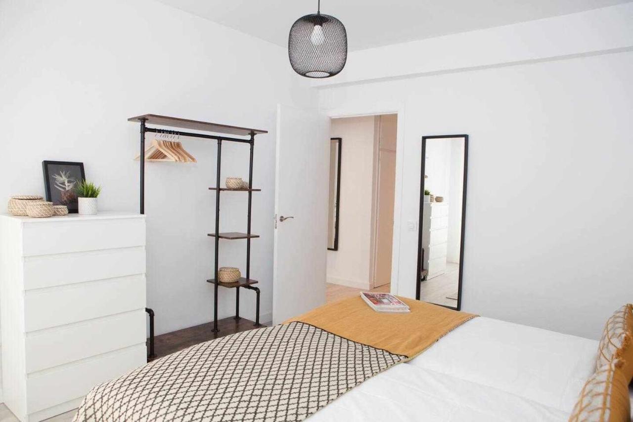Isg Apartments Alhondiga- Piscina Casco Antiguo Free Parking เซบีญา ภายนอก รูปภาพ